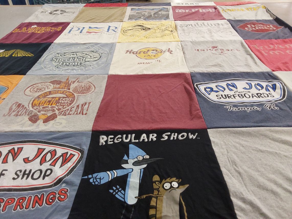 T-shirt quilt with surfing, beaches themes by Jesse from FL