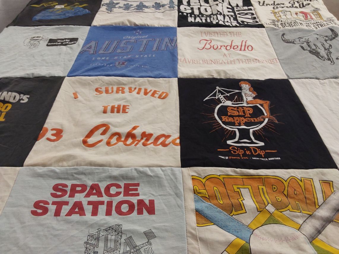 T-shirt quilt featuring the cobras by Duncan from NV