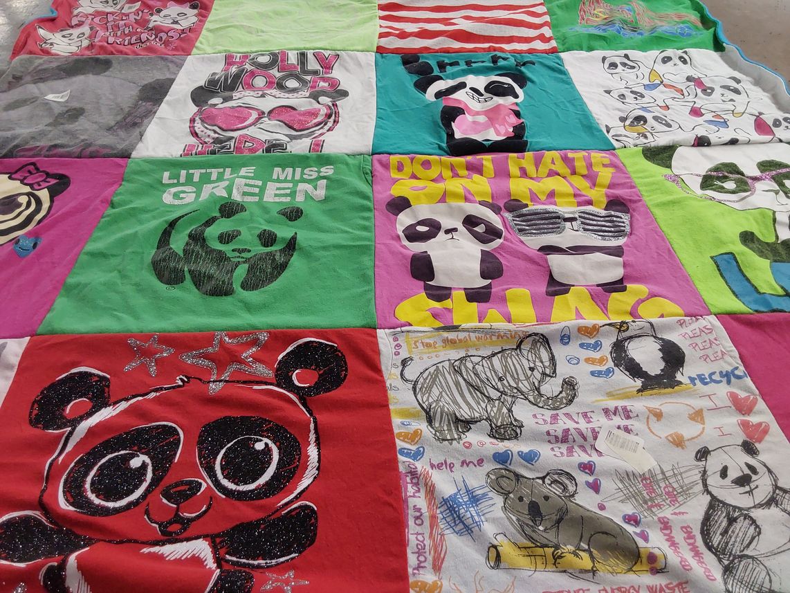 T-shirt quilt with animals, pandas themes by Denise from MA