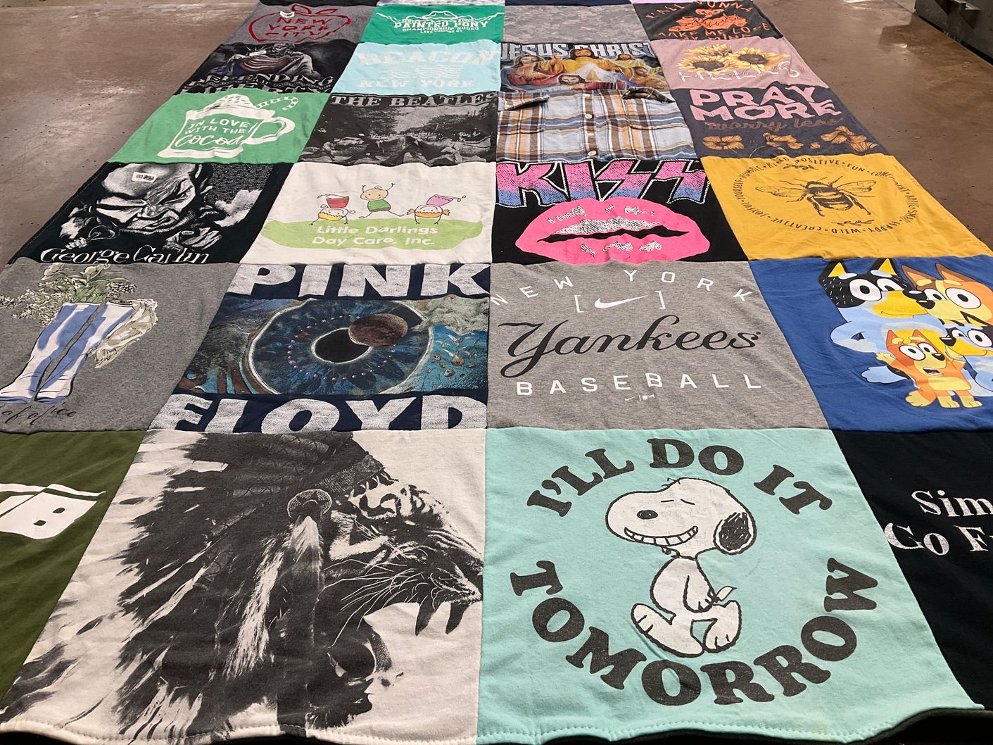 T-shirt quilt featuring new york yankees baseball by Miranda from NY