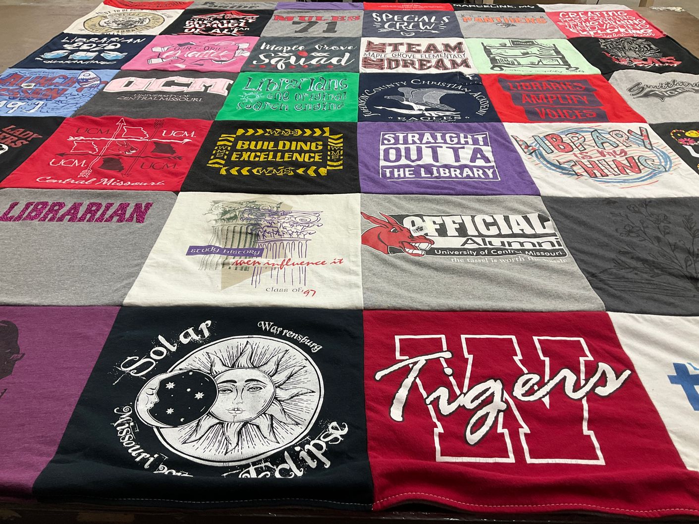 T-shirt quilt featuring tigers by Julie from MO