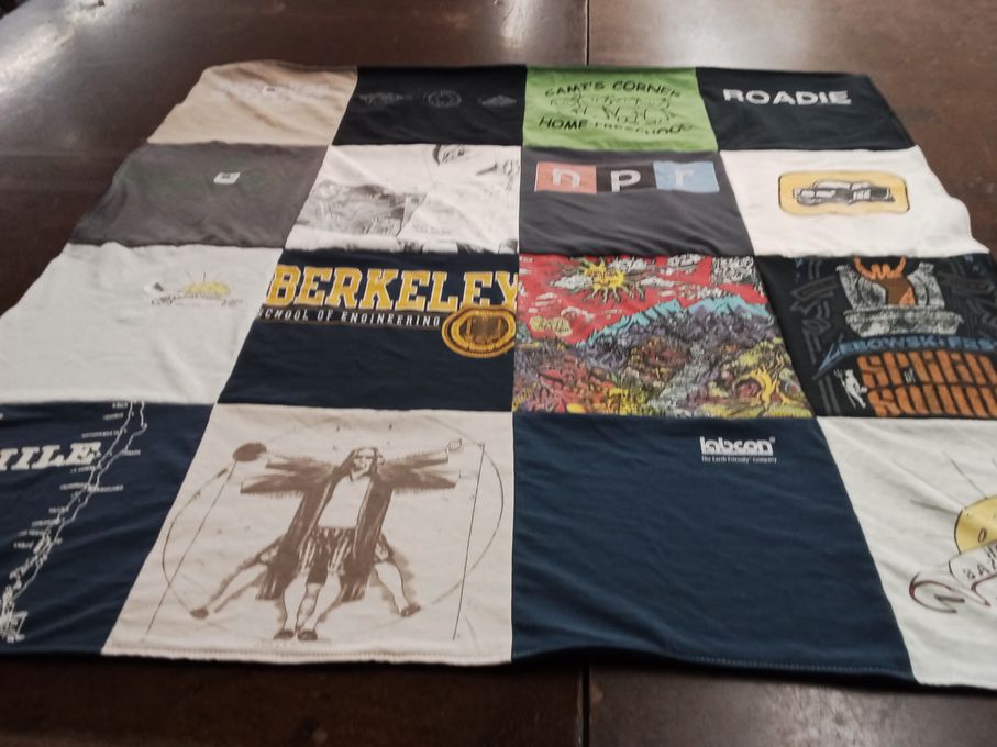 T-shirt quilt from university of california, berkeley by Sophie from CA