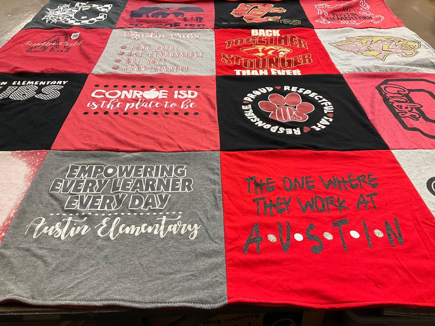T-shirt quilt featuring cubs by Rose from TX