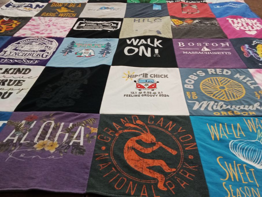 T-shirt quilt with travel, national parks themes by Laura from OR