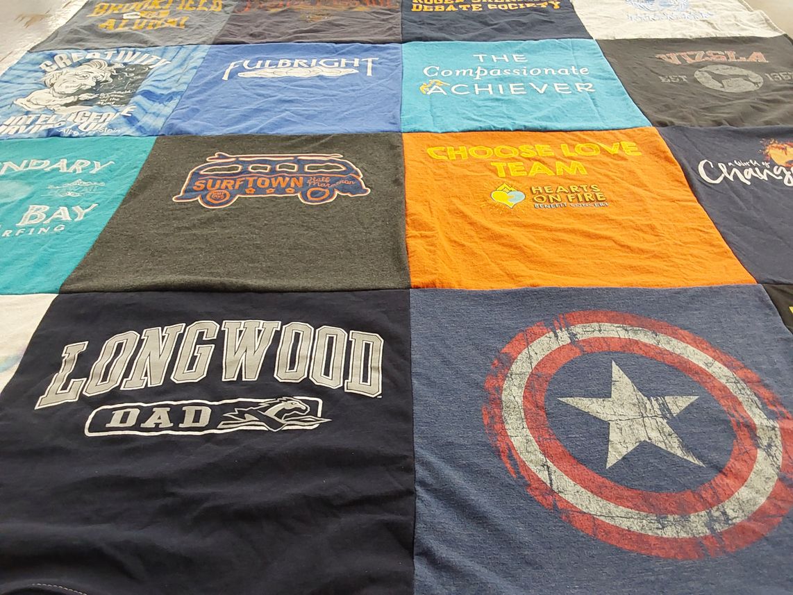 T-shirt quilt from longwood university by Elly from VA