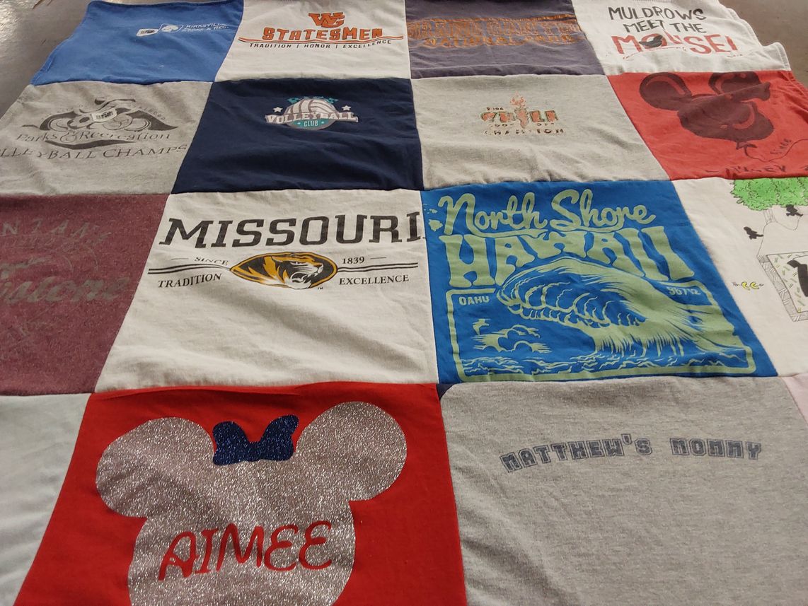 T-shirt quilt featuring statesmen by Aimee from MO