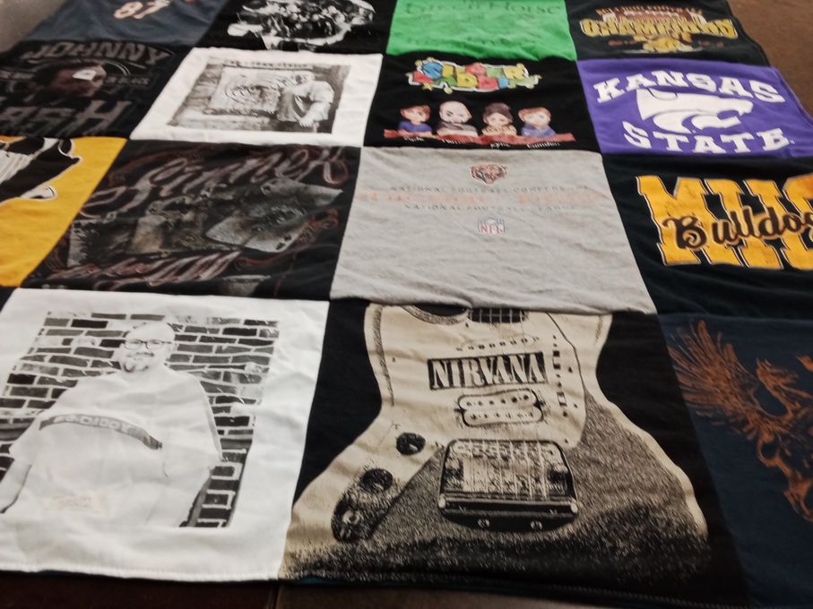 T-shirt quilt featuring bulldogs by Kylie from KS