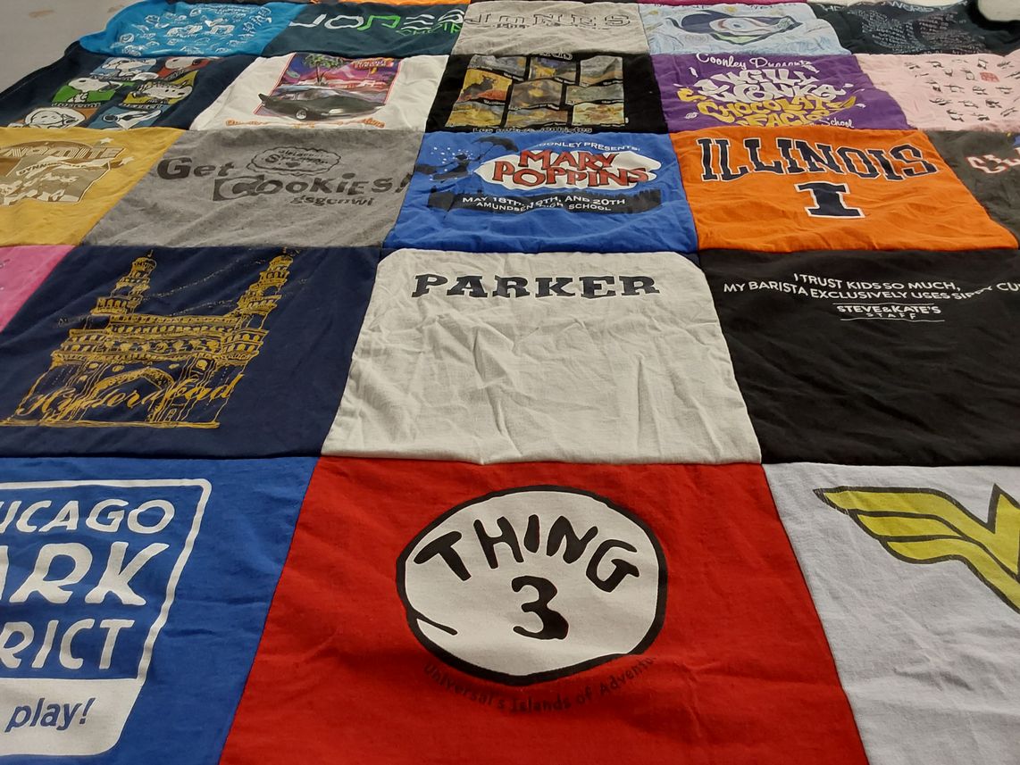 T-shirt quilt from university of illinois by Amena from IL