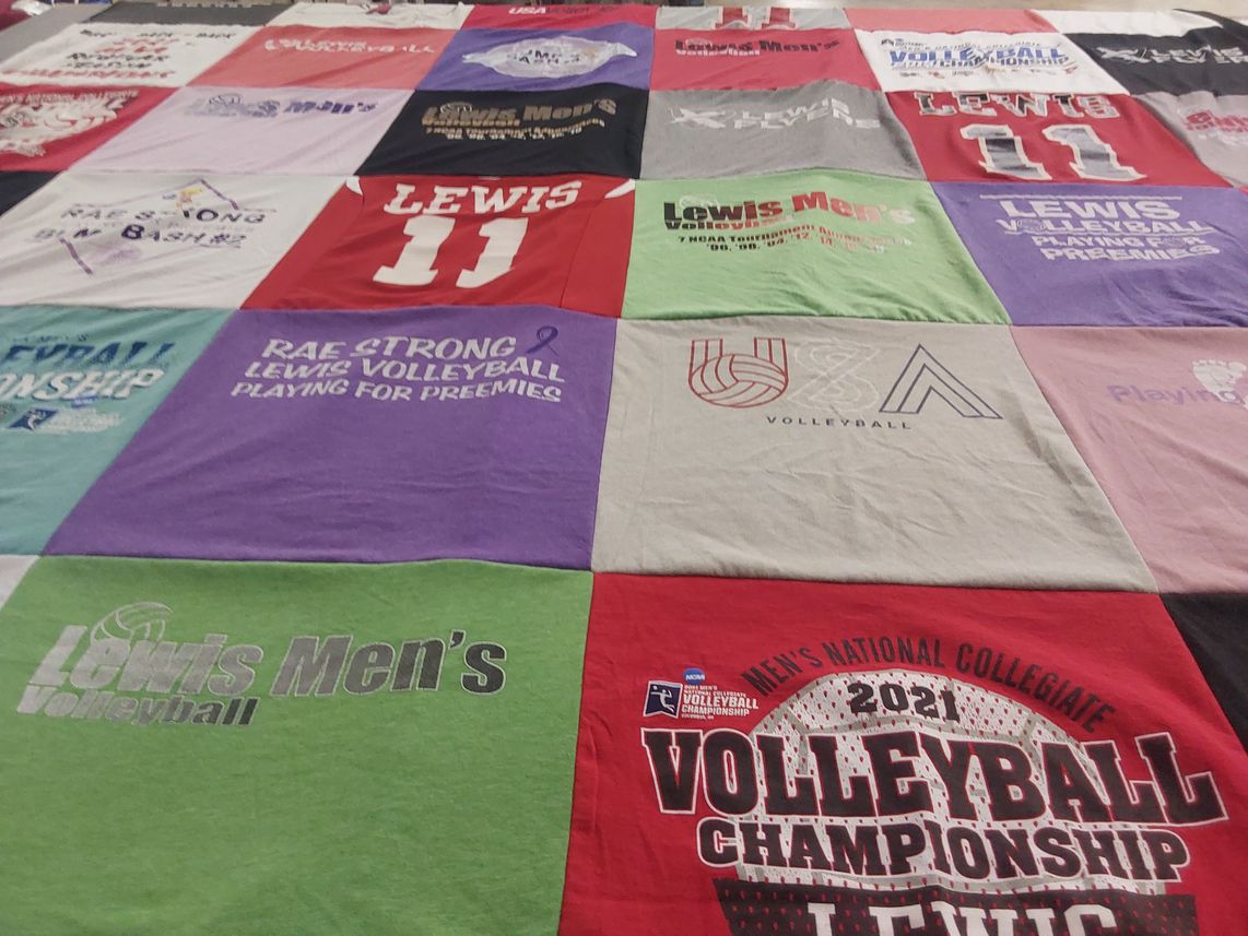 T-shirt quilt from lewis university by Jacob from PA