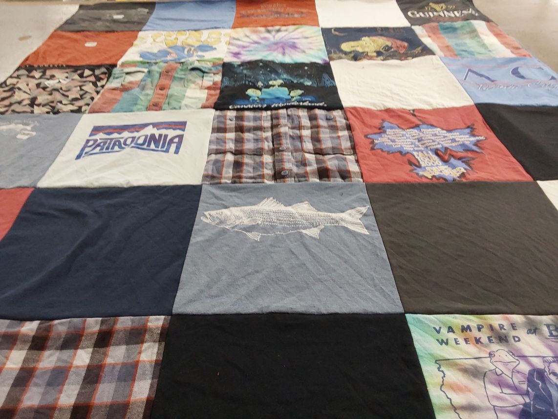 T-shirt quilt with outdoor, music themes by Carsen from DC