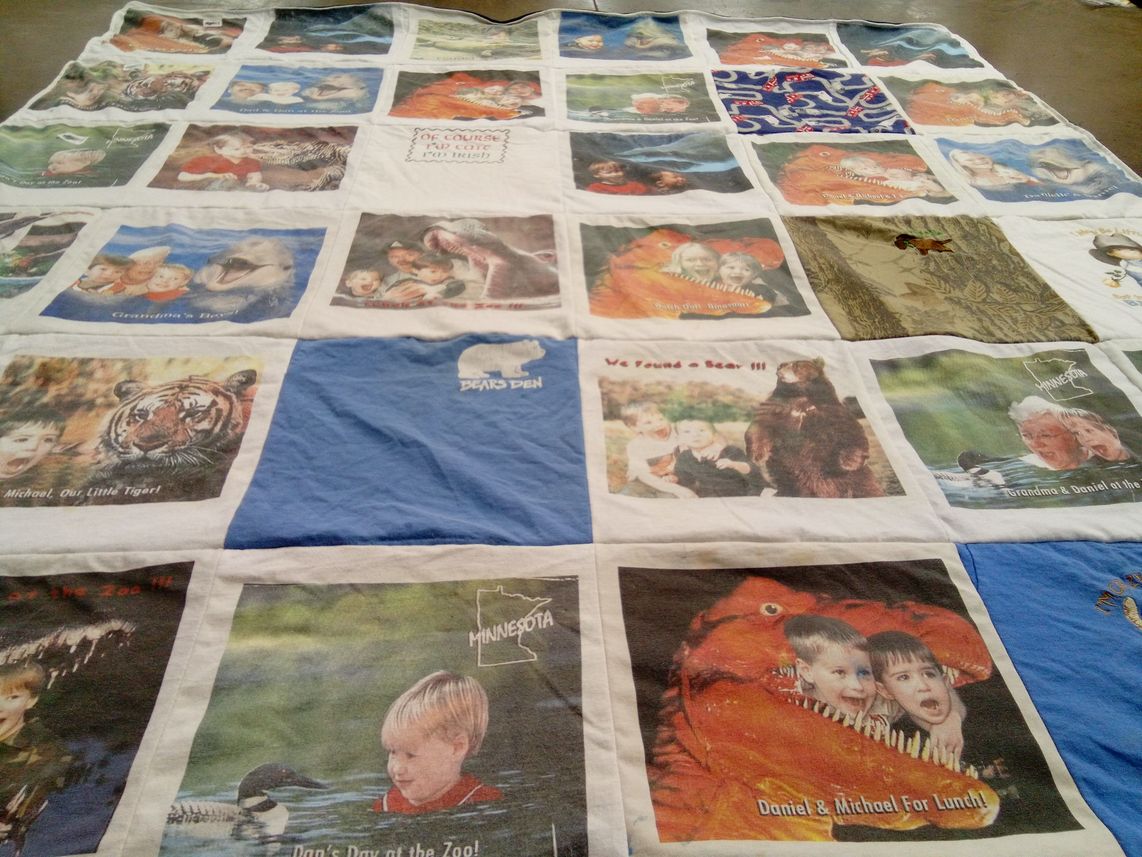 T-shirt quilt with animals, zoo themes by Sally from MO