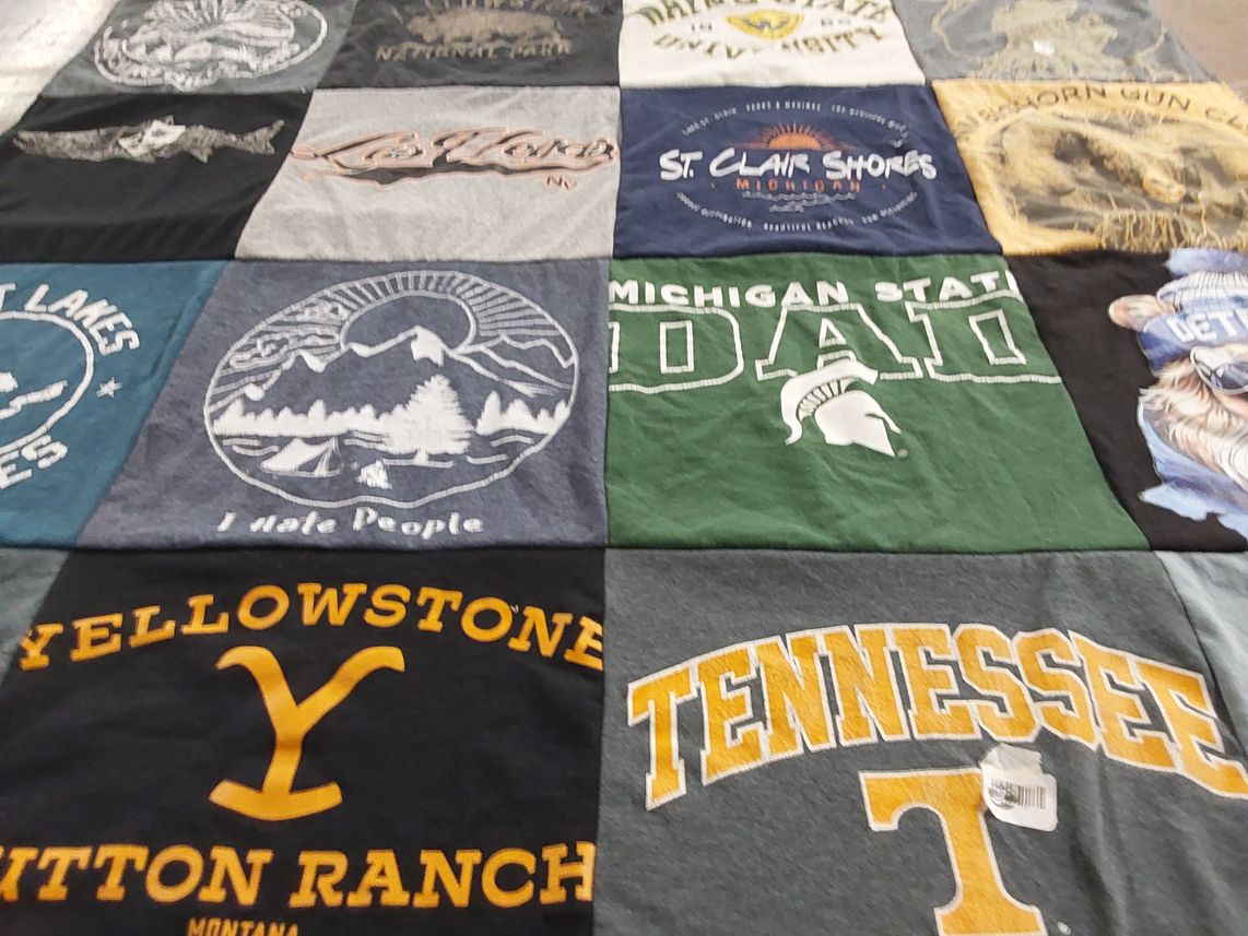 T-shirt quilt featuring tennessee volunteers by Brianna from MI