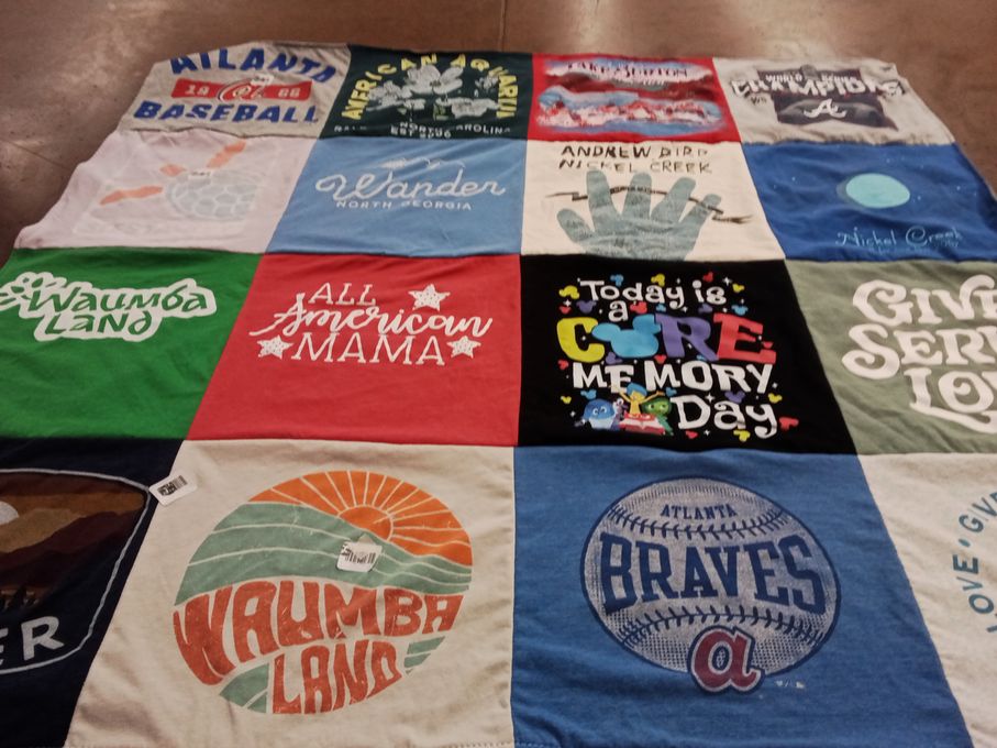 T-shirt quilt featuring atlanta braves by Kelley from GA