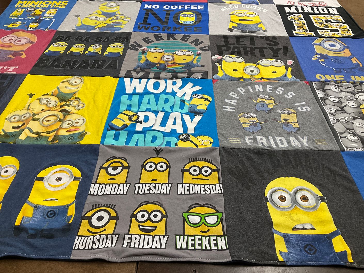 T-shirt quilt with minions, animations themes by Ina from AR