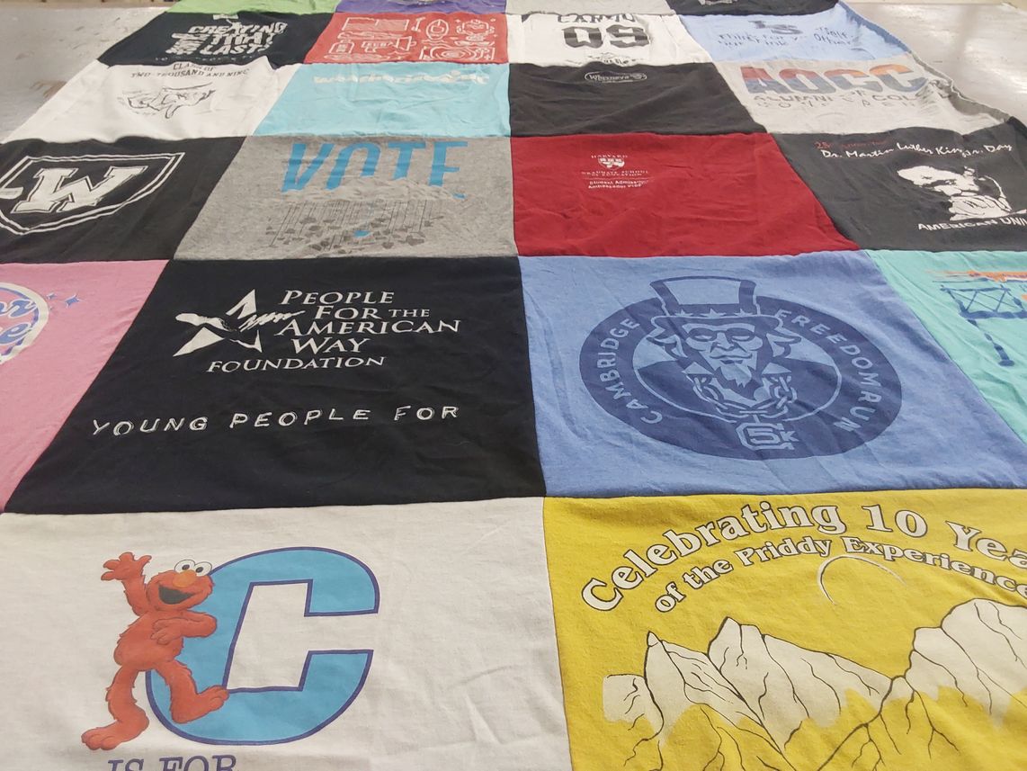 T-shirt quilt from american university by Carmen from MA