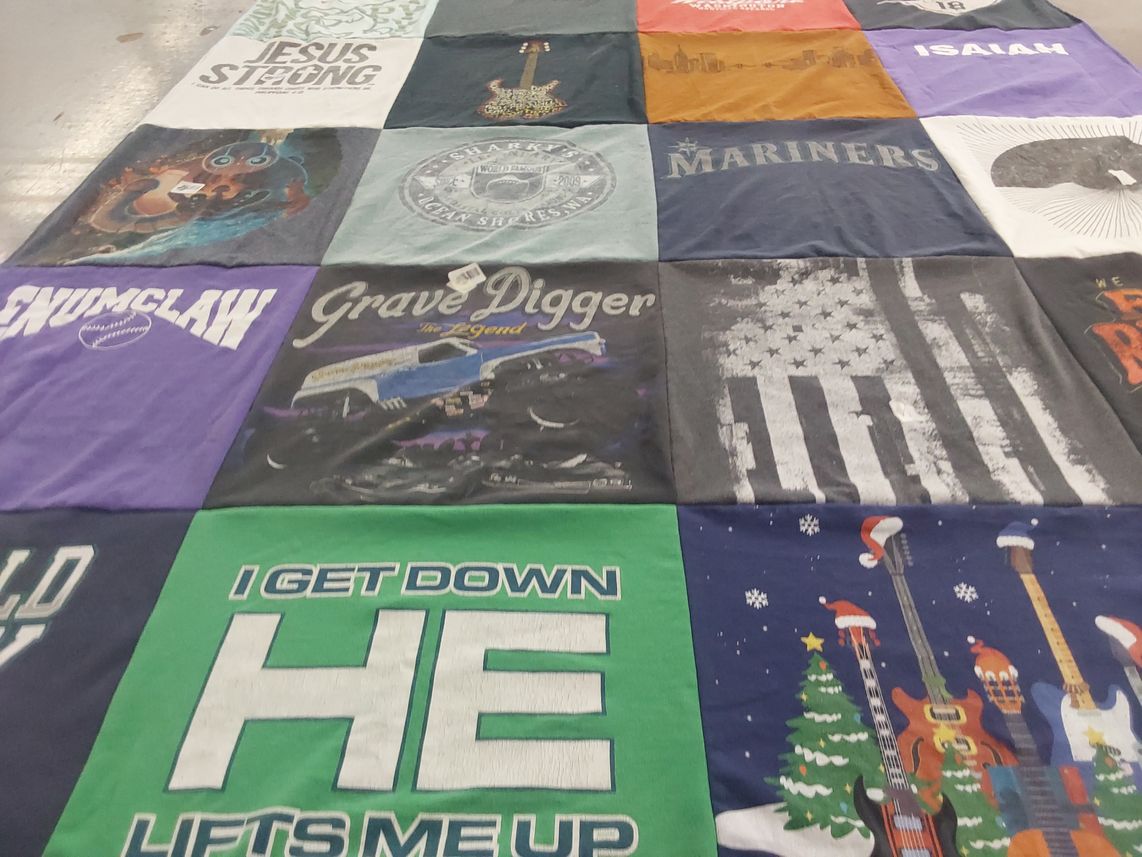 T-shirt quilt featuring seattle mariners by Beverly from WA