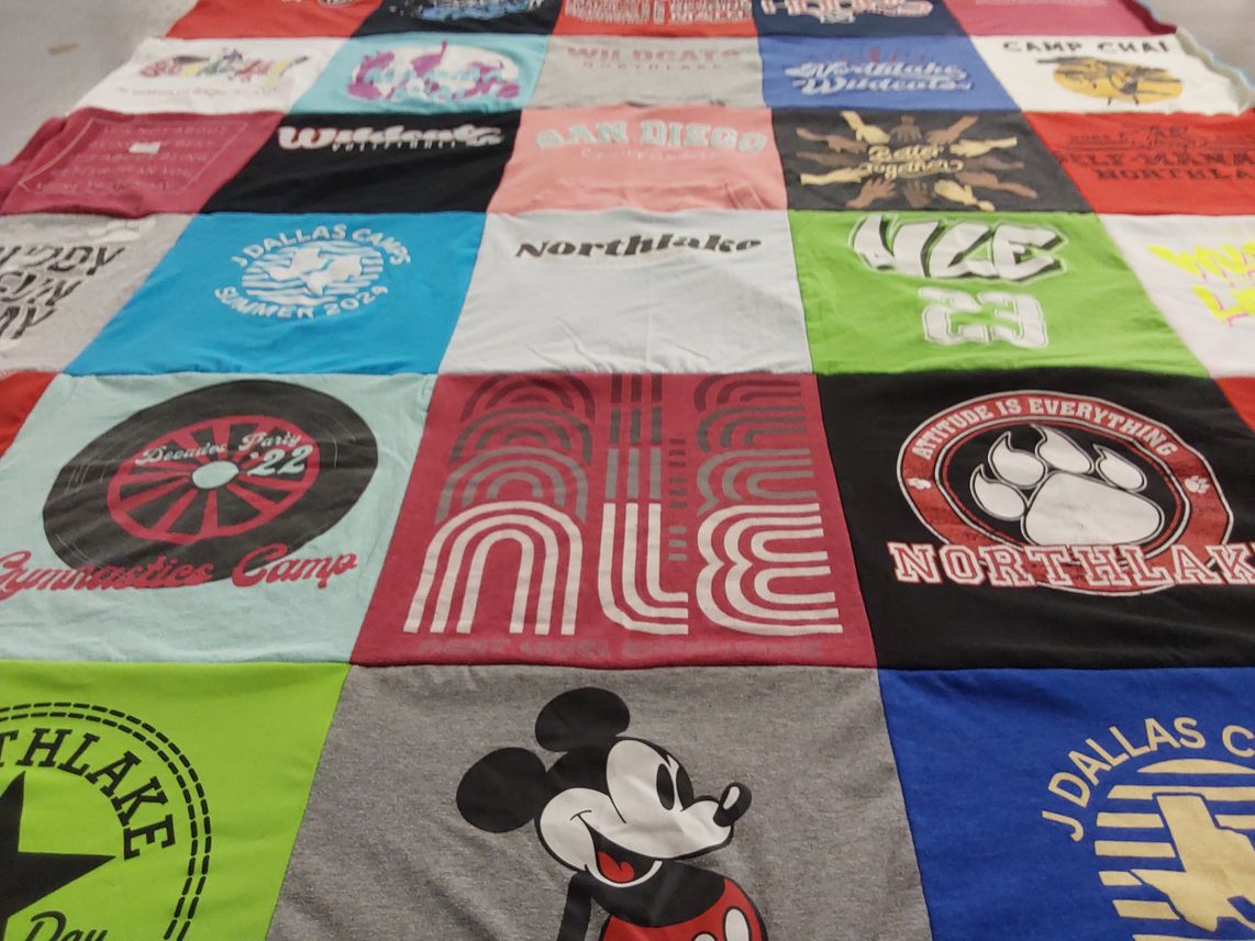 T-shirt quilt from northlake by Whitney from TX
