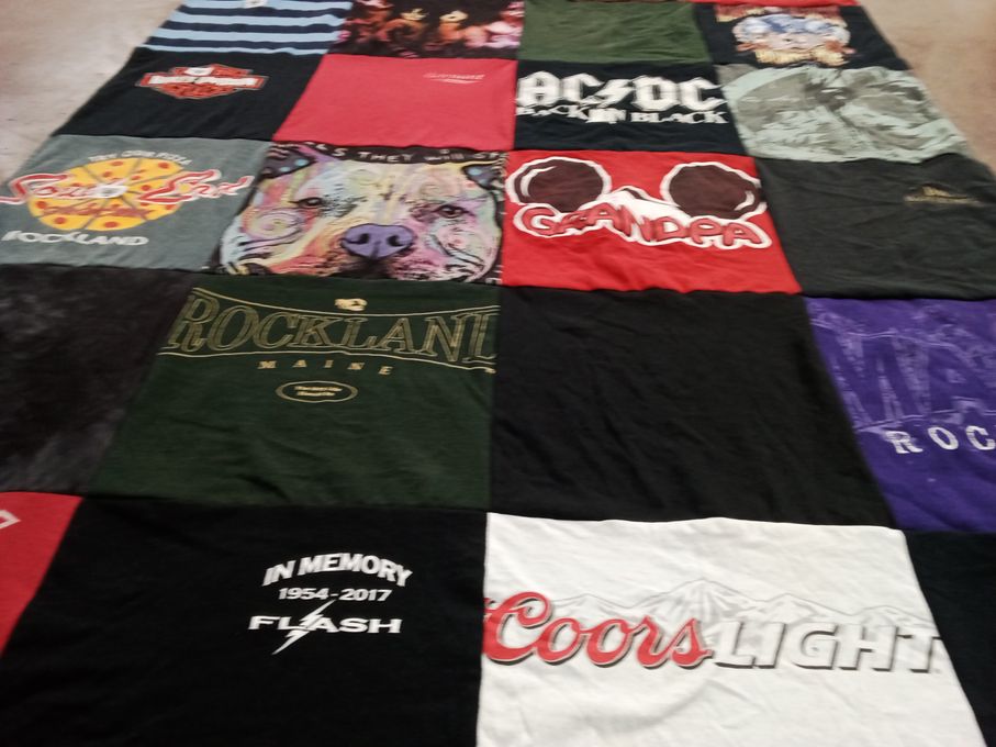 T-shirt quilt with music, dogs themes by Sharity from ME