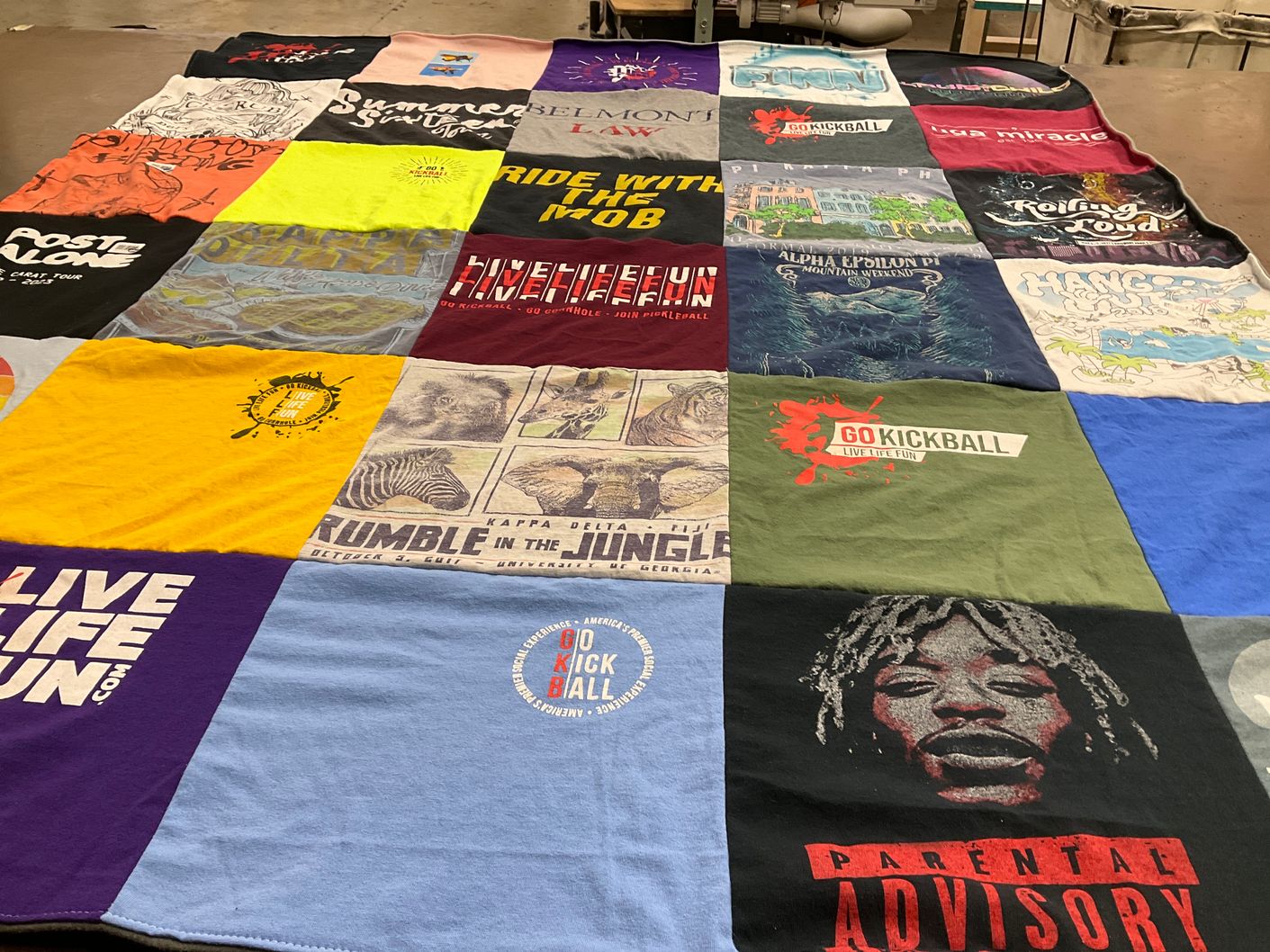 T-shirt quilt from university of georgia, university of pittsburgh by Stacy from TN