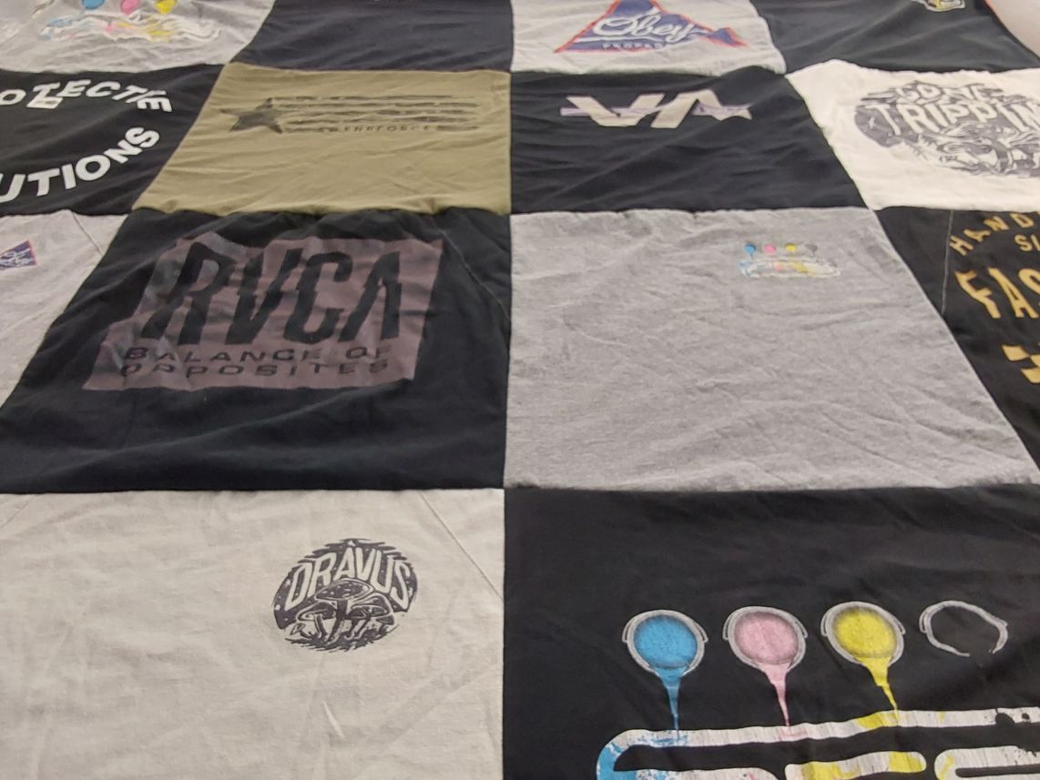 T-shirt quilt with skateboarding, fashion themes by Pam from UT