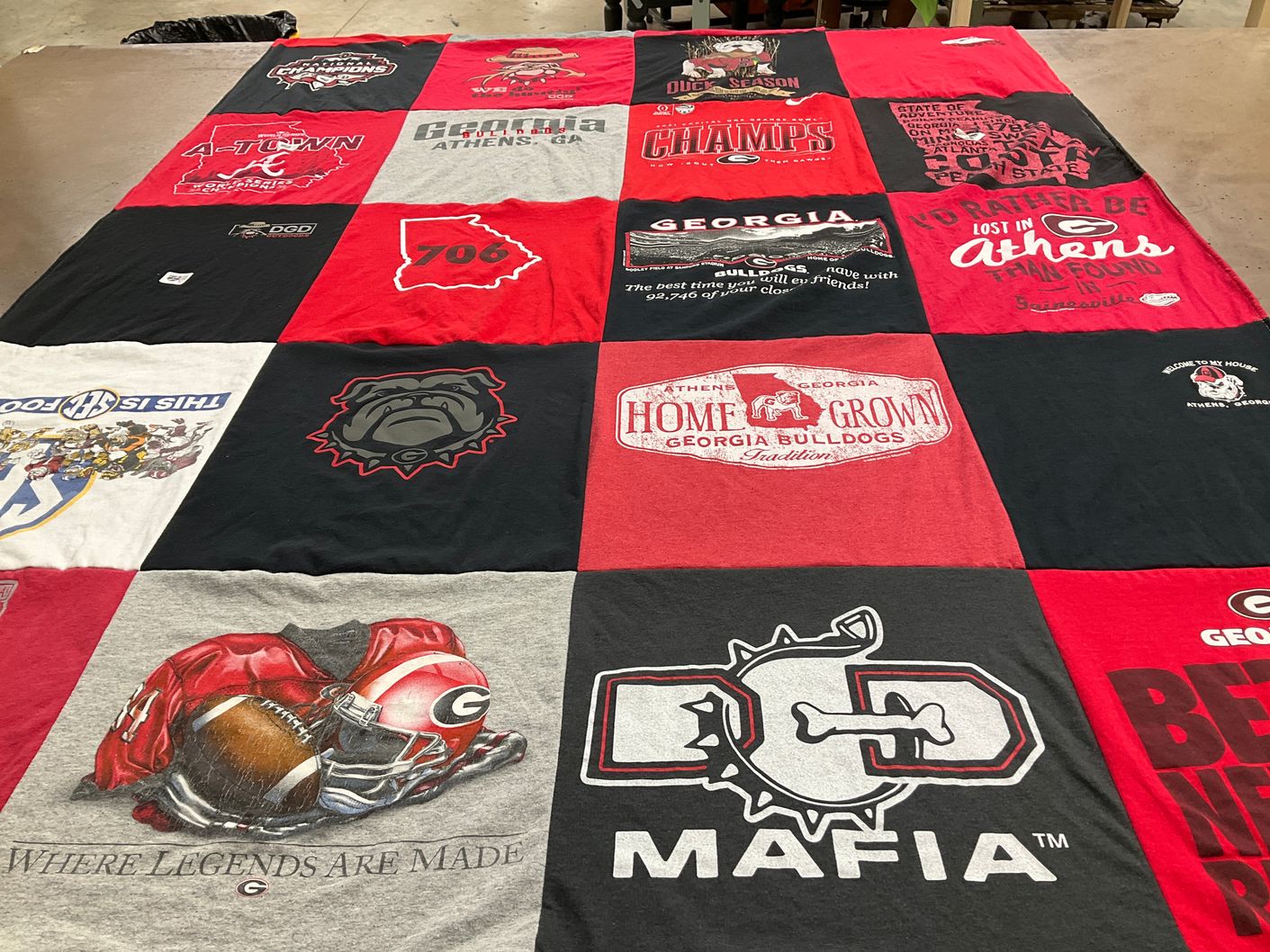 T-shirt quilt featuring georgia bulldogs by Lisa from MO