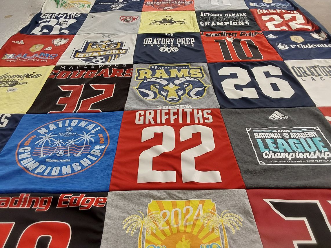 T-shirt quilt featuring maplewood cougars by Jailan from NJ