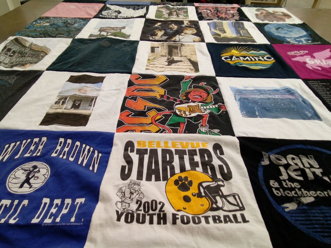 T-shirt quilt from bellevue starters youth football by Stacie from OH
