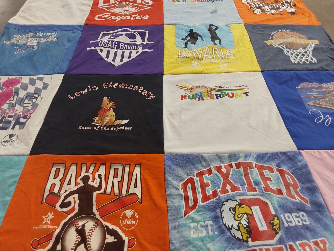 T-shirt quilt from lewis elementary school, dexter university by Montanik from WA