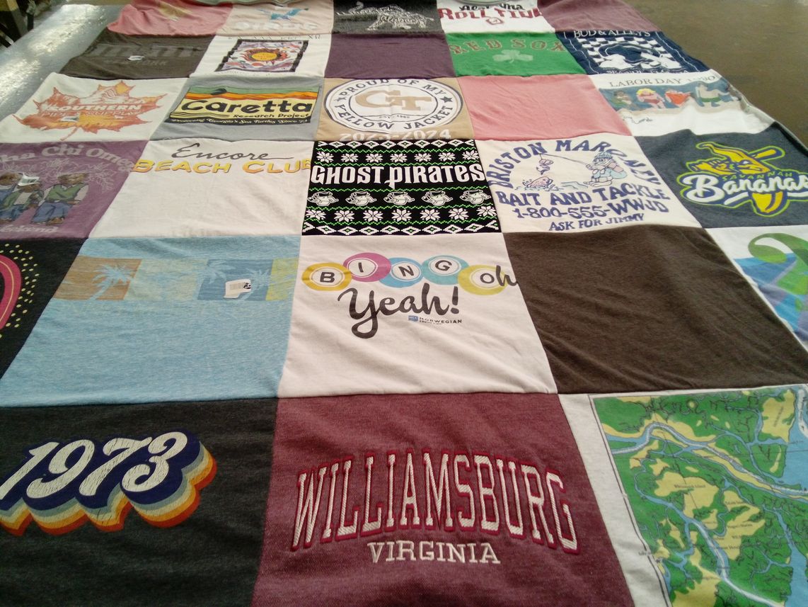 T-shirt quilt from williamsburg university by Maria from GA