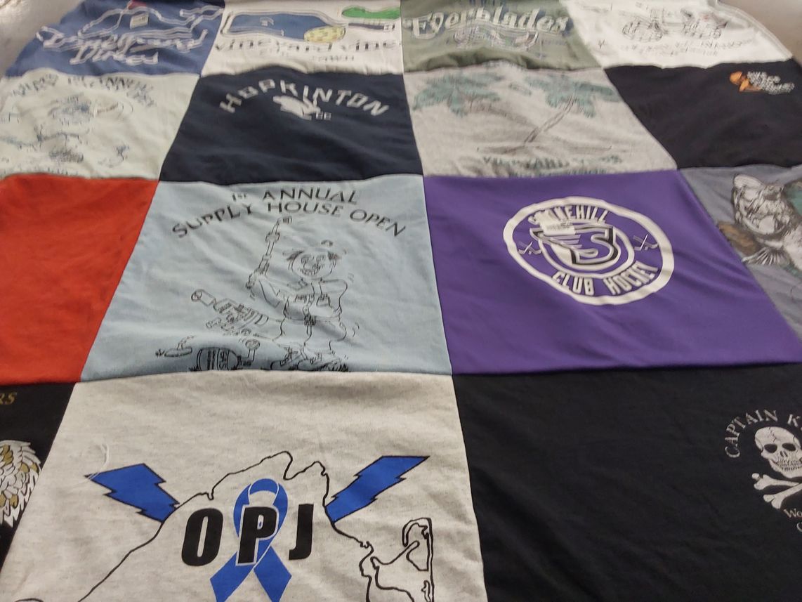 T-shirt quilt with outdoor, events themes by RITA from MA
