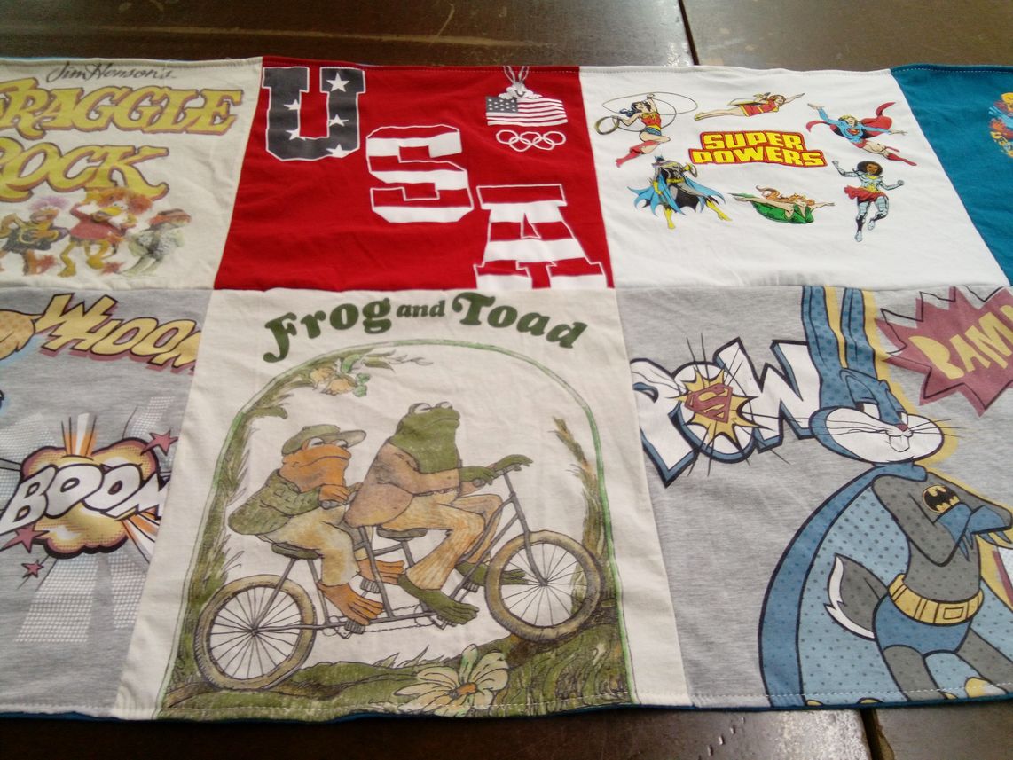 T-shirt quilt with children's literature, comics themes by Melissa from ID