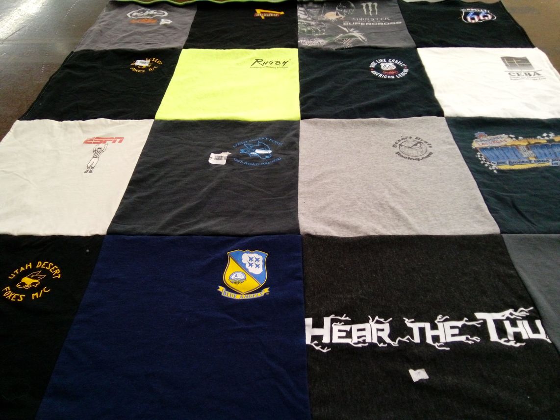T-shirt quilt with sports, motorcycling themes by Leslie from UT