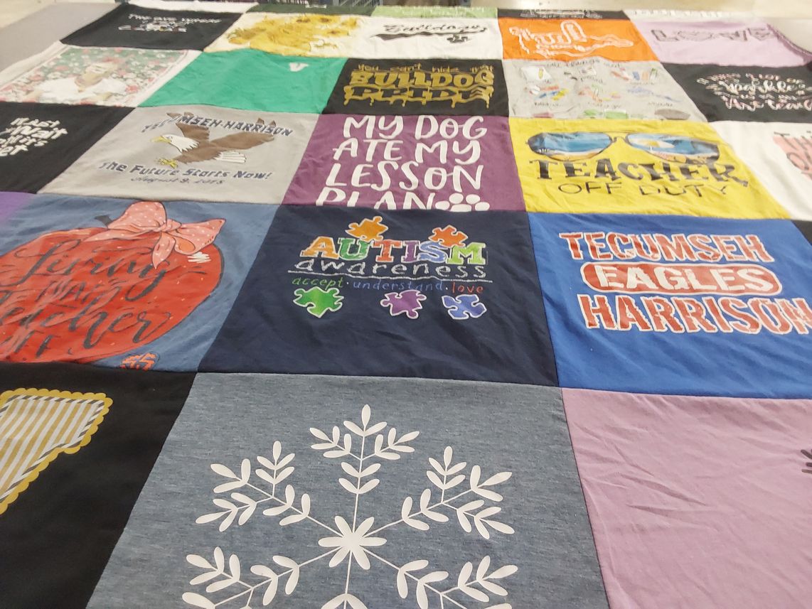 T-shirt quilt from tecumseh high school by Khelia from IN