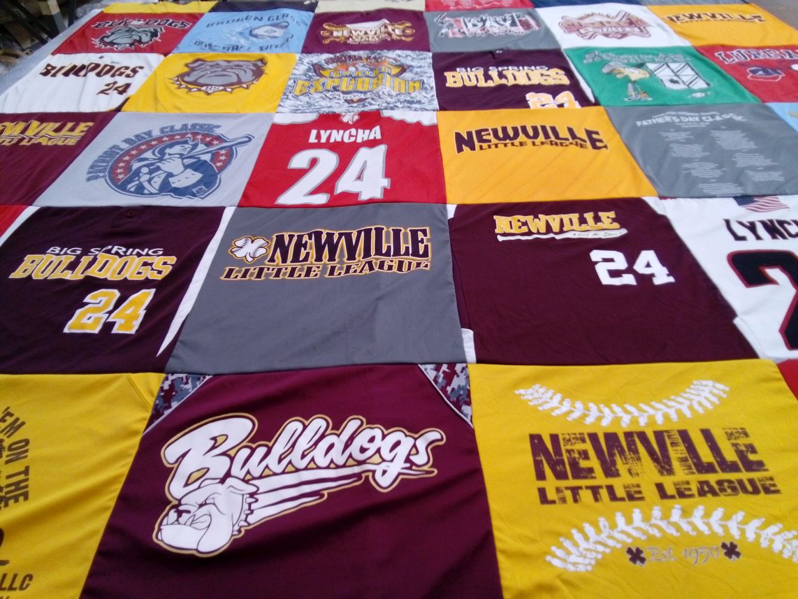 T-shirt quilt featuring big spring bulldogs by Lori from PA