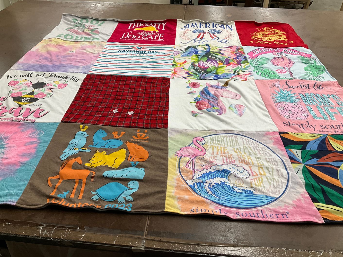 T-shirt quilt with animals, flamingos themes by George from NC