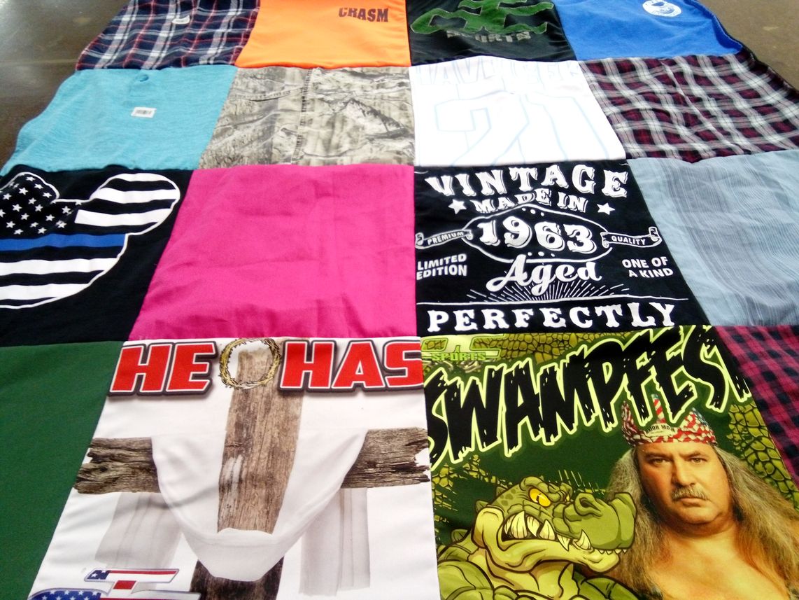 T-shirt quilt by JANE from LA