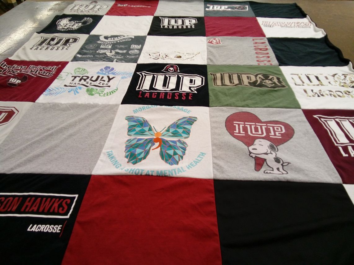 T-shirt quilt from indiana university of pennsylvania by Sydney from PA