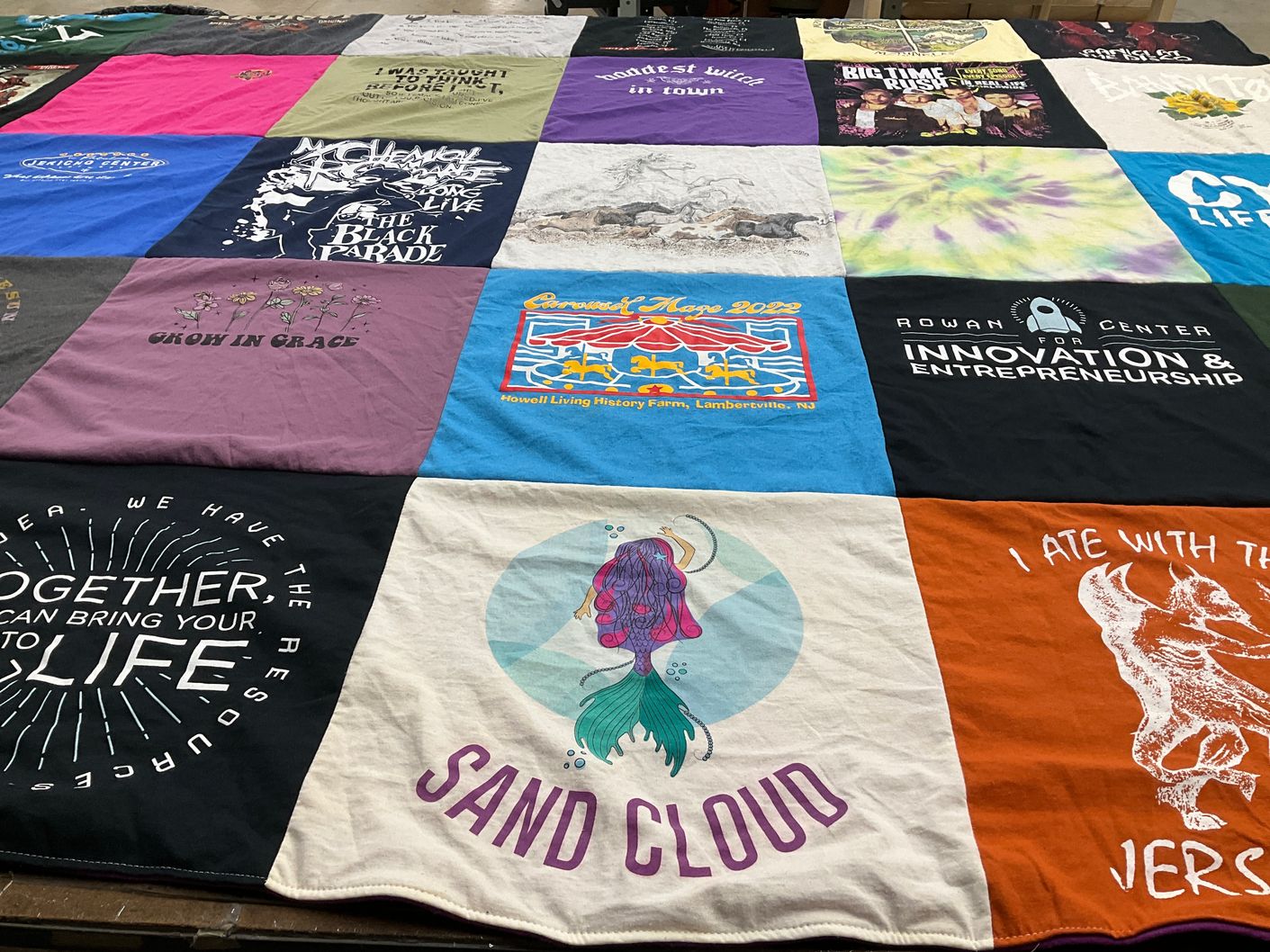T-shirt quilt from rowan university by Caitlin from NJ
