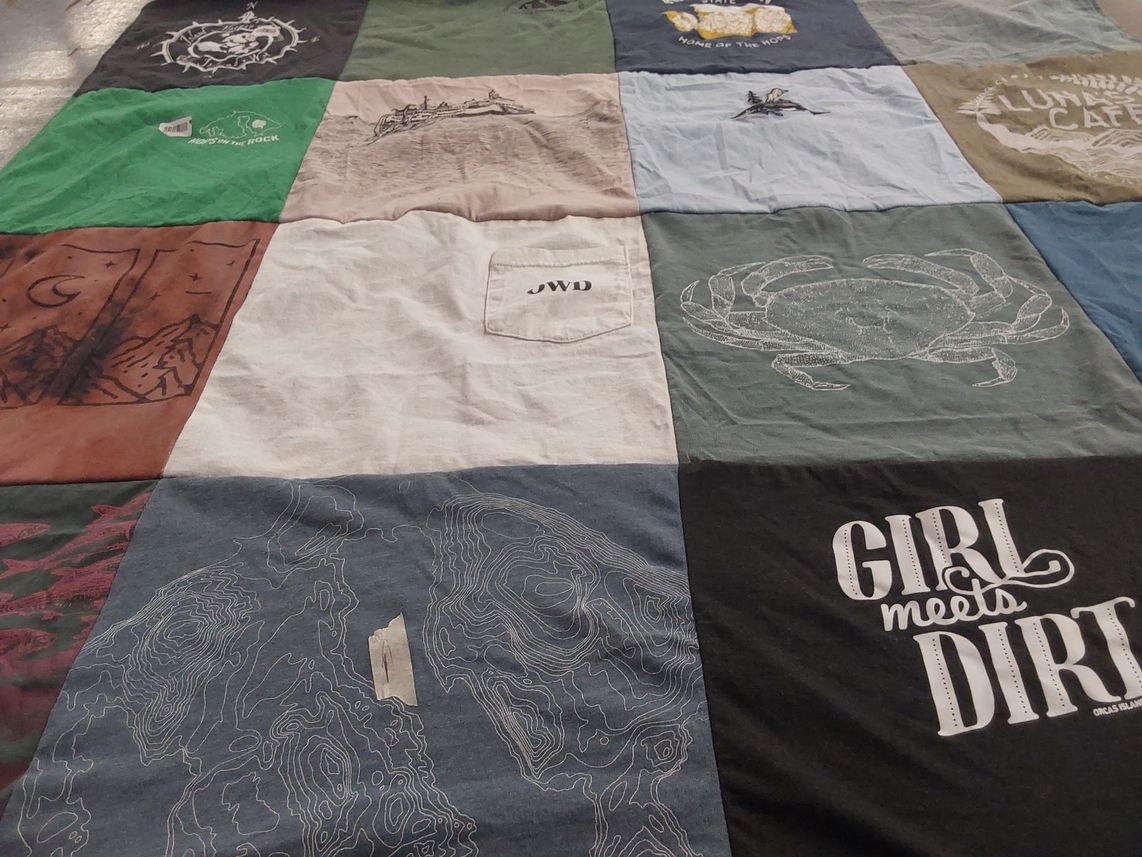 T-shirt quilt with outdoor, nature themes by April from WA