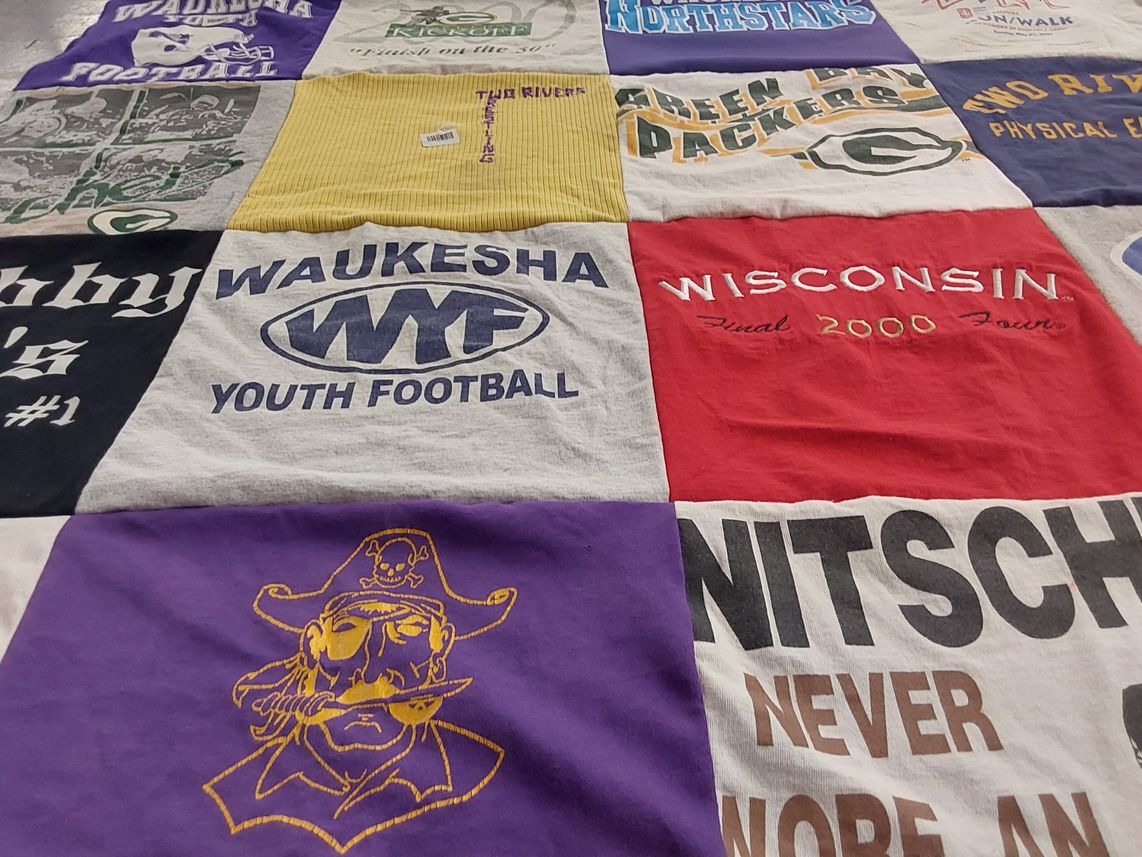 T-shirt quilt featuring green bay packers by Douglas from WI