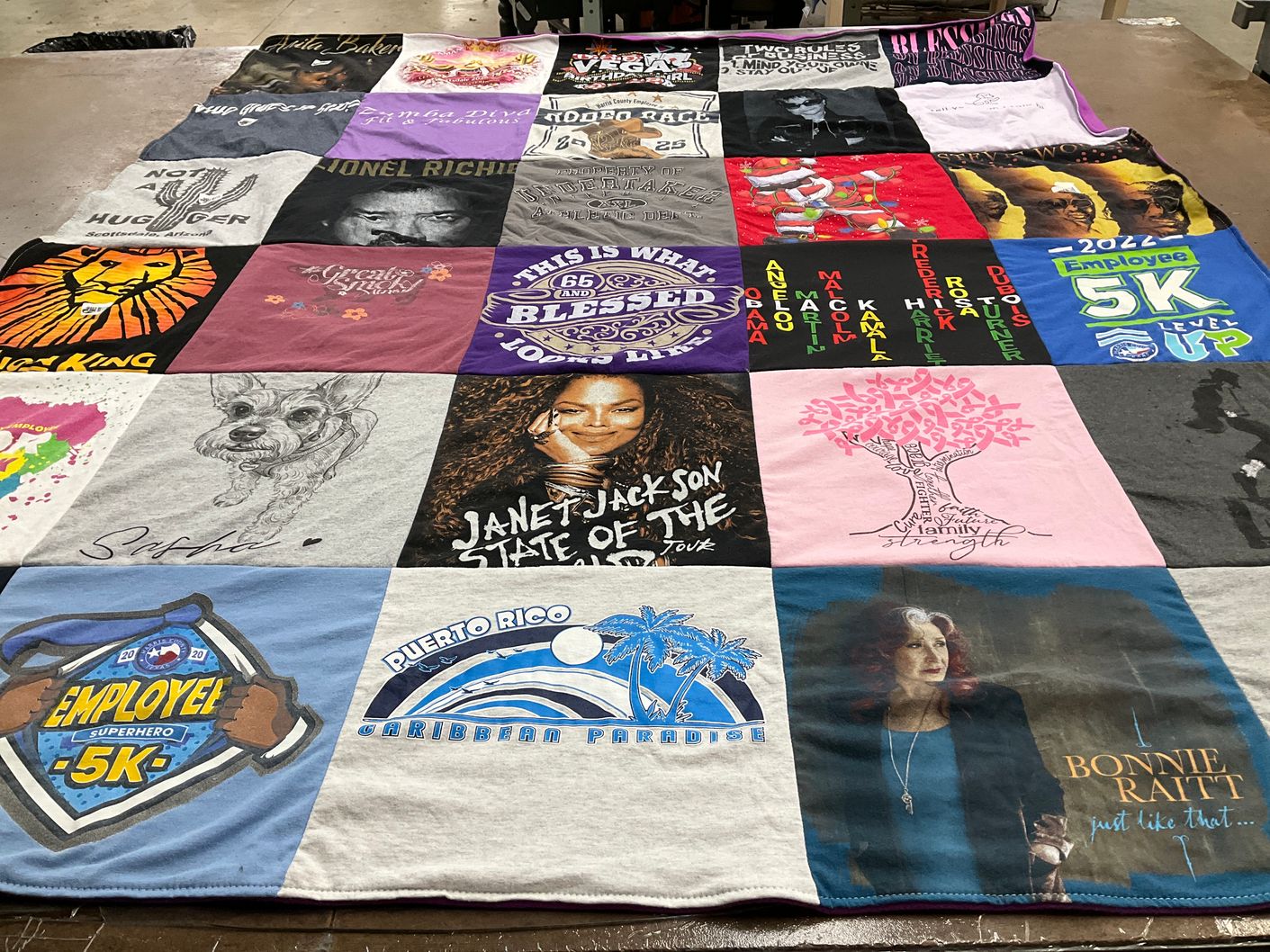 T-shirt quilt with music, running themes by Elizabeth from TX
