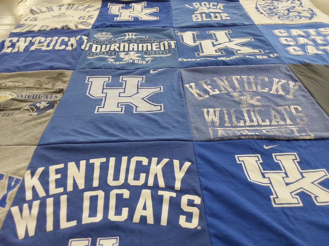 T-shirt quilt featuring kentucky wildcats by Tammy from GA