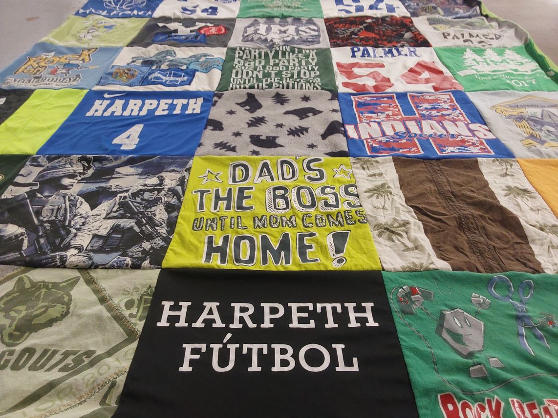 T-shirt quilt from harpeth high school by Liesl from TN