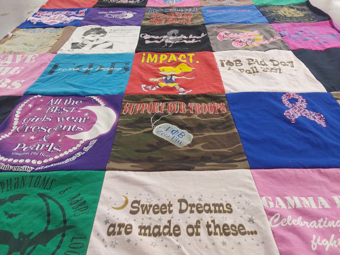 T-shirt quilt from university of alabama by Netlla from AR