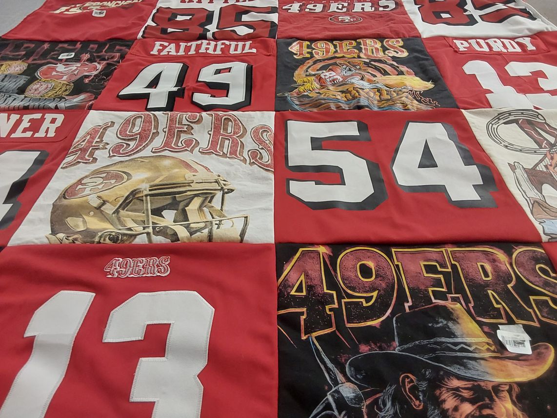 T-shirt quilt featuring san francisco 49ers by Zelina from CA
