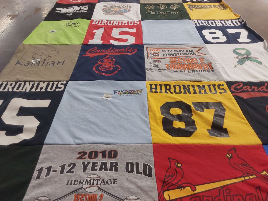T-shirt quilt featuring cardinals by Jo Ann from PA